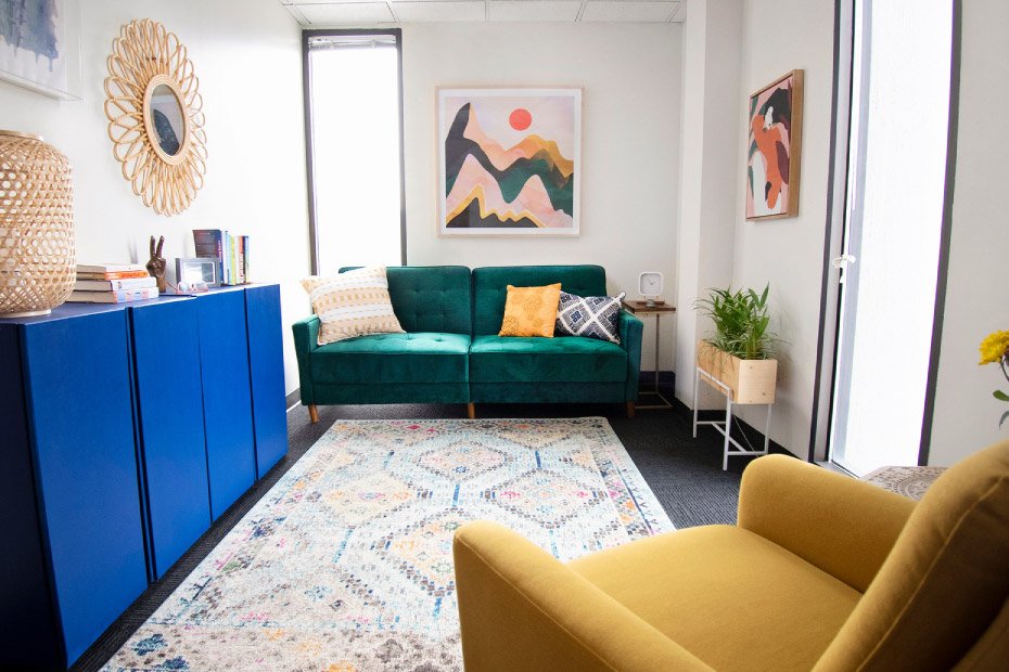 Three Points Relationships Green Room